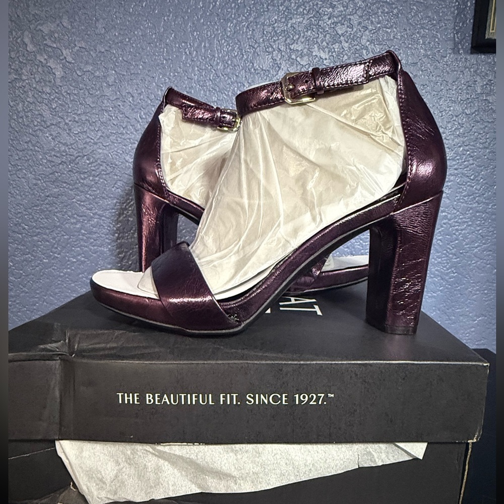 Naturalizer Joy Heels